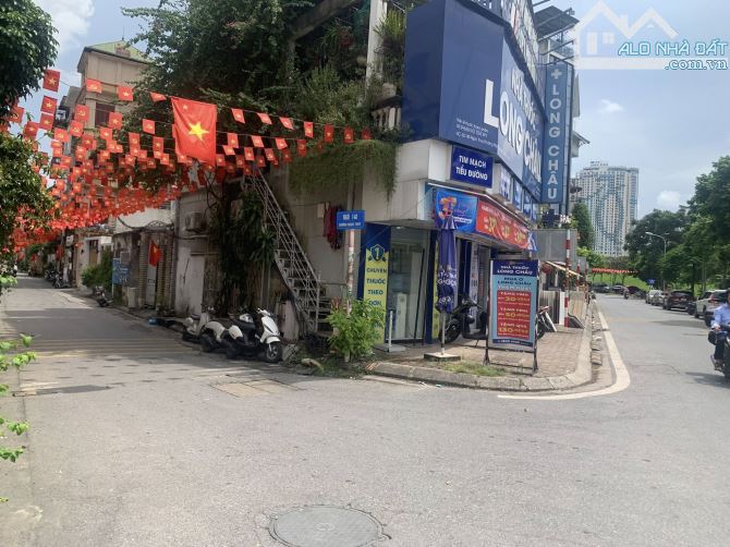 Nhà phố Ngọc Thụy 65m, MT4.2 m, đầu ngõ sát mặt phố, ô tô tránh, KD, giá tốt 16.3 tỷ. - 1