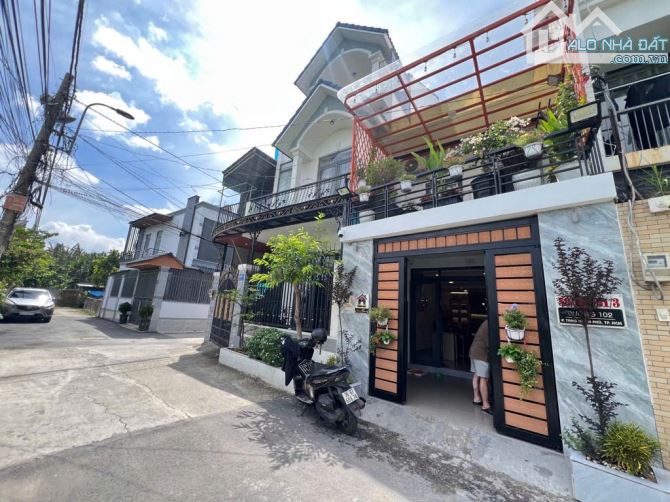 NHÀ 2TẦNG SIÊU ĐẸP QUẬN 9,DT56M NGAY ĐƯỜNG LÃ XUÂN OAI,HẺM XE HƠI 6M,CHỈ NHỈNH 6TỶ TL - 1