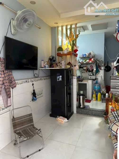 Bán nhà 3 tầng, hẻm xe hơi Nguyễn Thị Tần (P2 Q8 cũ) P.Chánh Hưng, gần Q1, Q5. Giá 2,98ty - 1