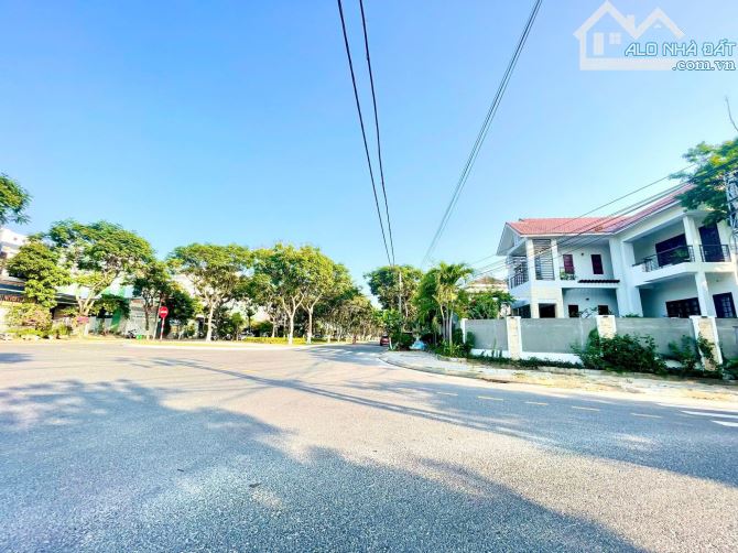 Chỉ 12 tỷ. Bán lô đất đường 30m An Dương Vương, gần Sông Hàn, khu Mỹ An - 1