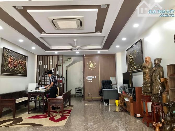 🌟 nhà 59m² – 15,7 tỷ – phố Nguyễn Khánh Toàn, ô tô, KD, giá đầu tư - 1