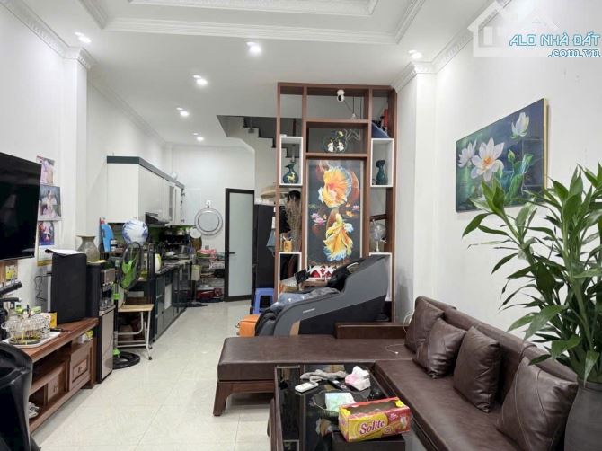 BÁN NHÀ PHÚC LỢI,  LONG BIÊN- DT 36M - 5 TẦNG - Ô TÔ ĐỖ CỔNG - CHỈ 5,4 TỶ - 1
