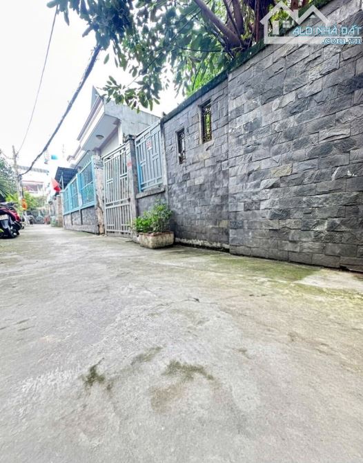 Bán đất Cạnh khu dân cư DT : 70m2 giá chỉ nhỉnh 2 toi - 1