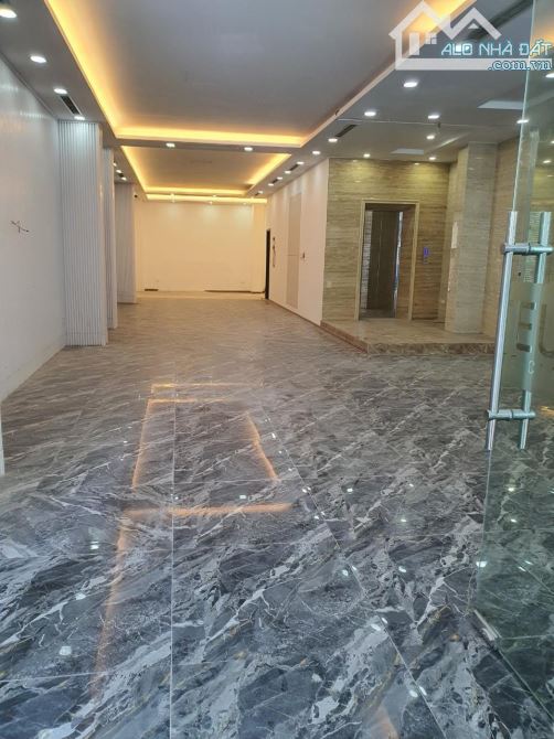CHO THUÊ VĂN PHÒNG – GẦN PHỐ BÀ TRIỆU, HAI BÀ TRƯNG - 38 triệu - 1