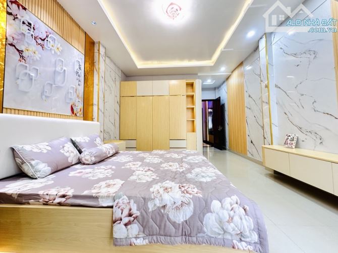 CHỦ GẤP BÁN NHÀ ĐẸP – HẺM 8M – 4 TẦNG – DT 76m² – P.14 GÒ VẤP - 9.5 TỶ - 12