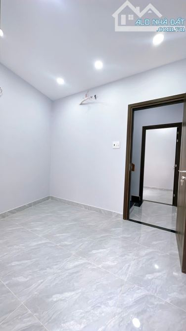 NHÀ MỚI ĐÚC BÊ TÔNG HẺM NGANG 3.5 M HƠN 2 TỶ NHỈNH - 12