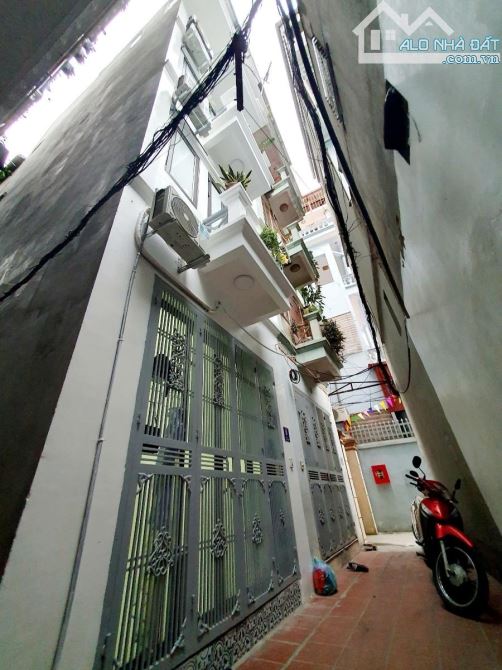 Bán nhà khu vực hồ tùng mậu - nhà đẹp - lô góc - 13