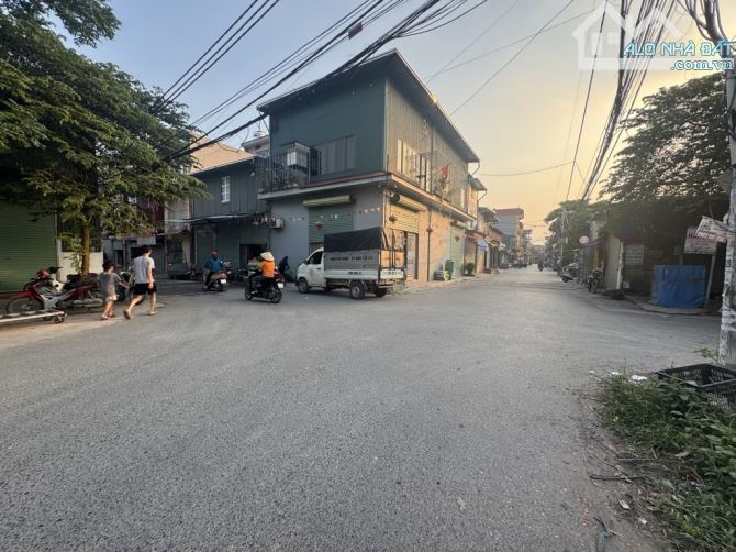 BÁN ĐẤT TẶNG NHÀ C4*PHÚ LƯƠNG*NGÕ NÔNG,GẦN Ô TÔ,MUA XÂY NHÀ,HUAC ĐẦU TƯ,XINH LỜI ĐỈNH. - 2