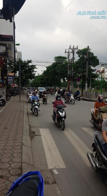 Bán đất thổ cư mặt đường Khương Đình, 600m2, MT 30m, 198 tỷ (Có thương lượng) - 2