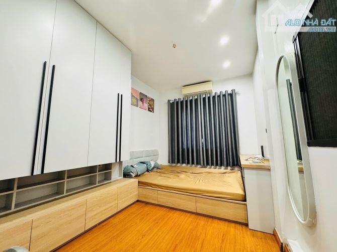 Đội Cấn, 22m, 3ngủ, Lô góc, Ngõ 4m thông khắp ngả, Nhà mới đẹp full nội thất xịn xò Ở luôn - 2