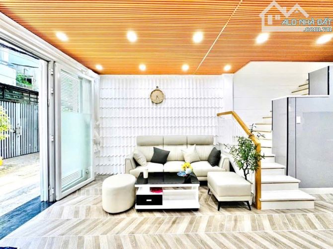 Nhà Phố 3 Tầng Thiết kế Hiện Đại Đường 5m Trước Nhà Thống Nhất P16 Quận Gò Vấp - 2