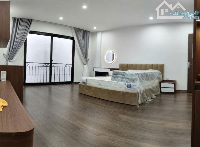 Bán nhà Đội Cấn, Hơn 11 Tỷ, DT 45m, 6 tầng, Thang máy, xây mới, nội thất đầy đủ - 2