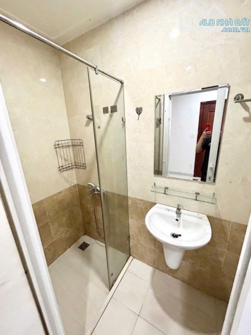 TÀI SẢN SINH LỢI ! Tòa Nhà CHDV Nguyễn Cảnh Dị, P.4 | DT: 8 X 26m | Hầm,8 tầng, st | - 2