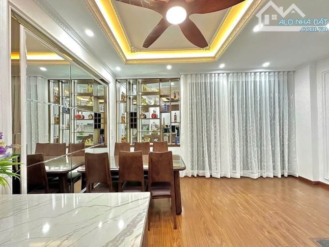 Mặt phố ngã 5 Hà Trì Lê Lợi 60m2*5T, Plo, vỉa hè, Kinh doanh, full nội thất, về ở luôn - 2
