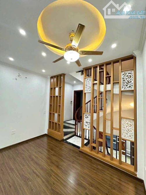B.ÁN NHÀ DI TRẠCH_38M2X4T, NGÕ NÔNG Ô TÔ GẦN, NHIỀU PHÒNG NGỦ, 2 THOÁNG, NHỈNH 5 TỶ - 2