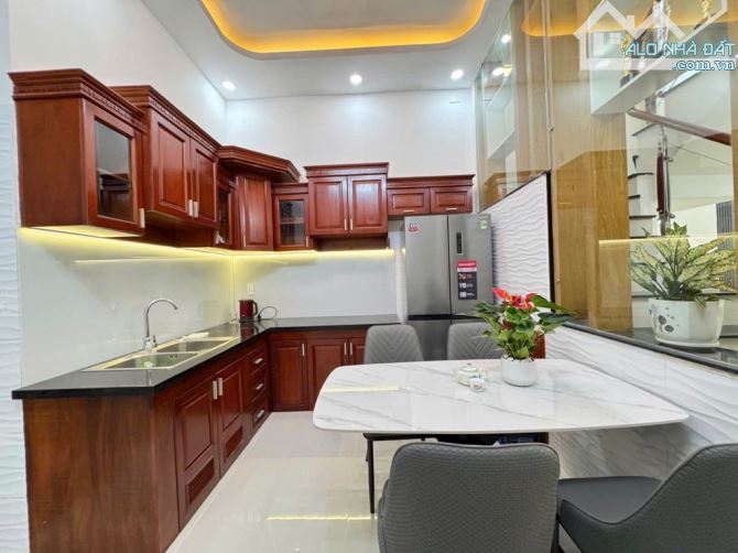 Bán nhà Phạm Văn Chiêu, Gò Vấp, hẻm xe hơi, 4 tầng BTCT, giá 7tỷ680 - 2