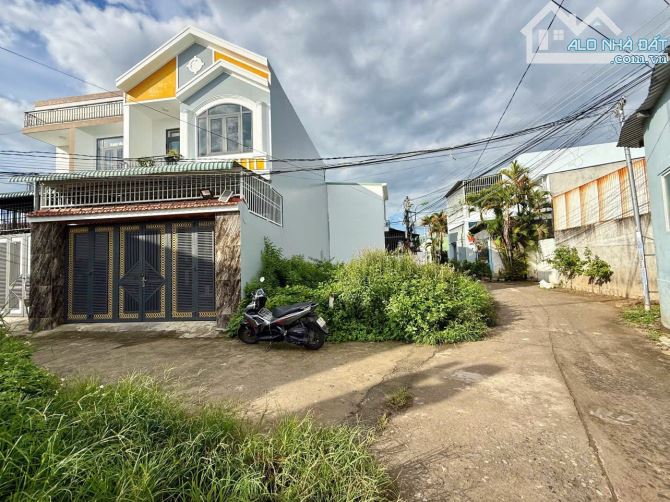 💥💥 Bán lô góc 2 mặt tiền Vĩnh Thạnh - Nha Trang - đường rộng 4,5 mét - DT : 98,6m2 - 2