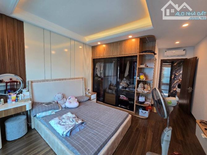 BÁN NHÀ PHỐ QUANG TRUNG_SÁT TRƯỜNG NGUYỄN HUỆ_NHÀ 5 TẦNG VỈA HÈ KINH DOANH_ 50M_GIÁ 10,5TỶ - 2