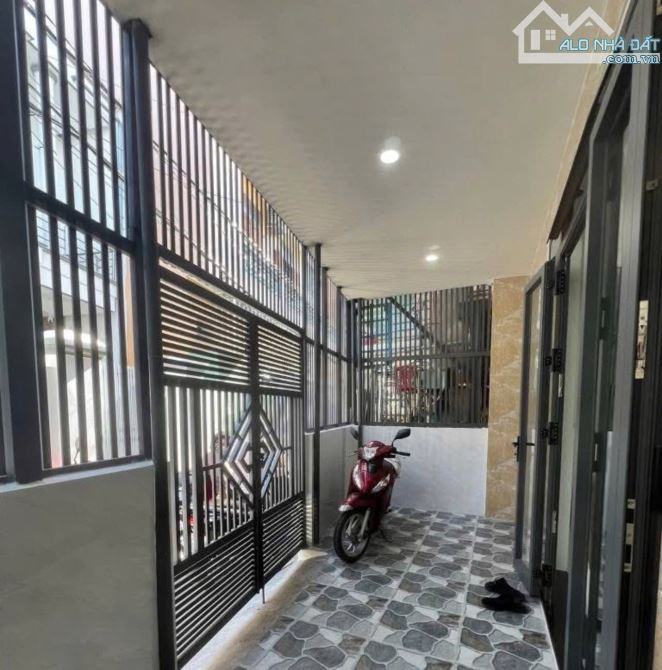 Bán nhà đẹp hẻm Hà Thanh phường nha trang gần chợ đầm - 2