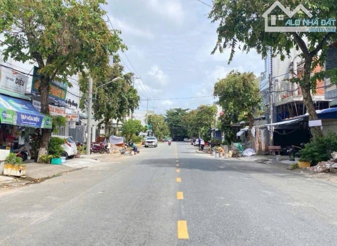 Bán nền có 5 phòng trọ đang cho thuê mặt tiền Nguyễn Tri Phương dt 5x18 sổ hồng giá tốt - 2