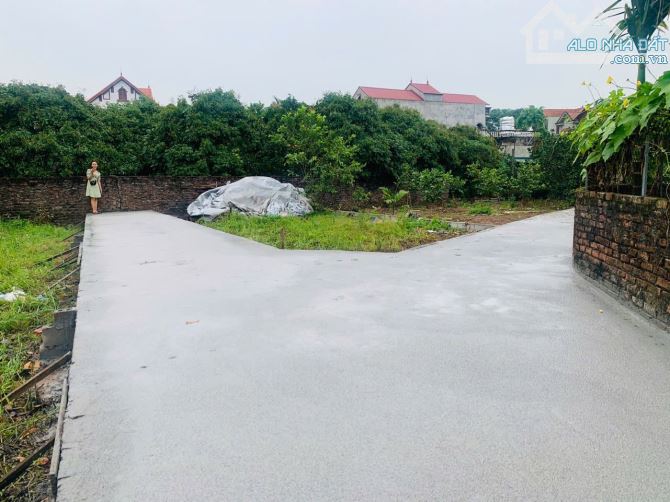 Anh trai gửi bán lô góc 71,2m2 tại Quán Trạch, Văn Giang - 2
