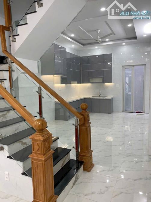 Bán nhà 3 lầu Hoàng Hữu Nam nhà mới 3 tầng giá 6.1 tỷ - 2