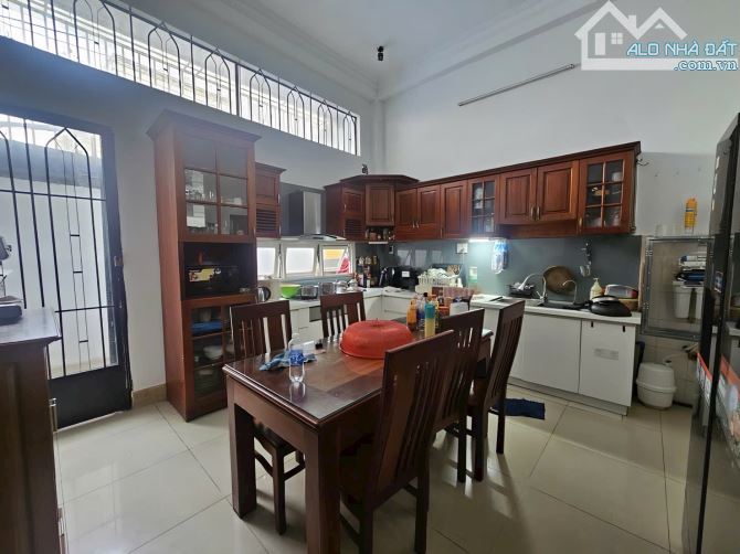 Quận Tân Bình-Nhà đẹp-Đường 8M-Giáp Q10-Sát MT Ca Văn Thỉnh-P11-90m2-4,5x20-4tầng-4PN - 2