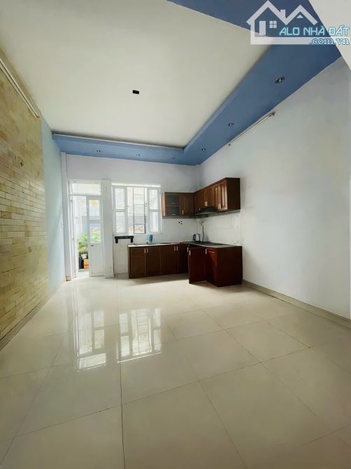 Quận Tân Bình-Nhà đẹp-Hẻm 5M-Ngay khu Bàu Cát-Ba Vân-P14-66m2-4x17-4tầng-4PN - 2