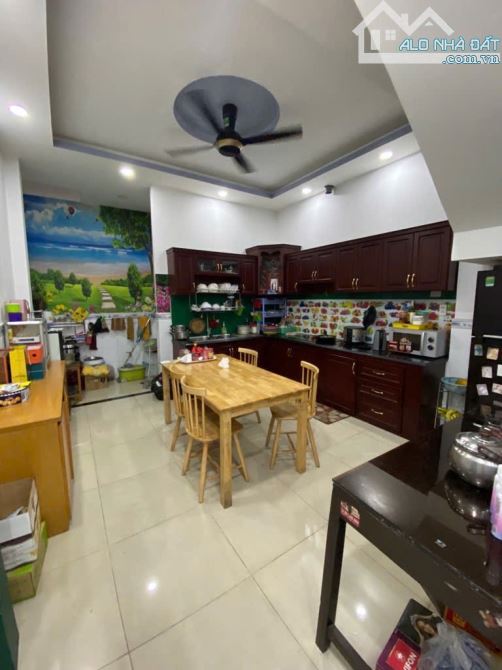 Quận Gò Vấp-Nhà mặt tiền KD-Gần EMART-Đường 7M-Huỳnh Văn Nghệ-P12-77m2-4,1x19-3tầng-4PN - 2