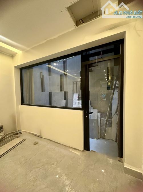 SIÊU PHẨM PHÂN LÔ HOÀNG CẦU - 62M2 - 5T THANG MÁY - GARA - Ô TÔ ĐỖ CỬA – SÁT VĐ1 - 2