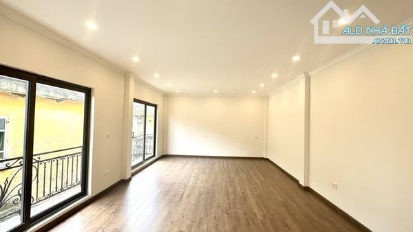 NHÀ MỚI 6 TẦNG LÔ GÓC – THẠCH BÀN – THANG MÁY – GARA Ô TÔ - 4