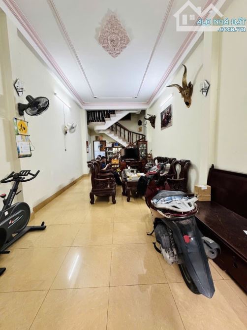 XE HƠI NGỦ TRONG NHÀ SÁT MẶT TIỀN HỒ VĂN HUÊ 86M2, NGANG 4M, 4 TẦNG, 4PN, CHỈ 15.5 TỶ/TL - 2