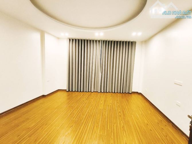 MẬU LƯƠNG KIẾN HƯNG HÀ ĐÔNG, 36/40M, 5T, MT4,8M, GIÁ 7,9 TỶ - 2