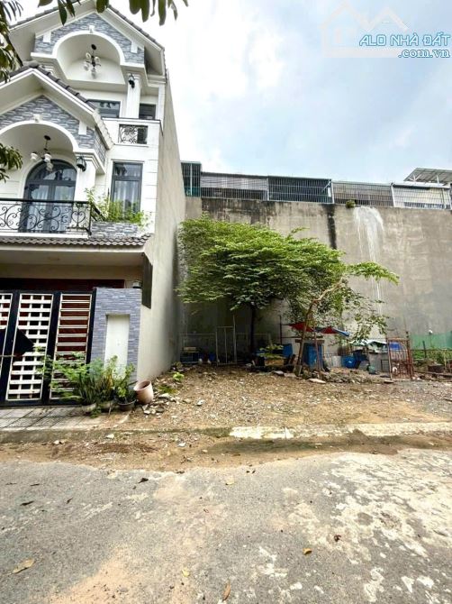 Bán lô đất đường 7m có lề 50m2( ngang 4,65m) Tô Ngọc Vân bệnh viện TP Thủ Đức - 2