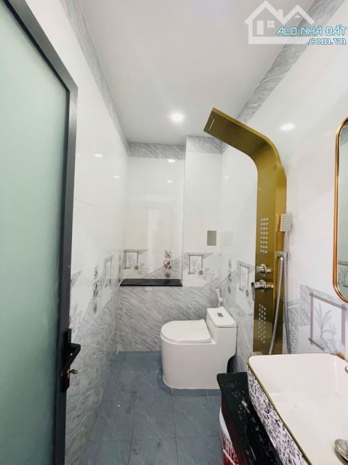 SIÊU PHẨM NHÀ ĐẸP LÊ VĂN QUỚI - 5 TẦNG + MỚI XÂY NHỈNH 8 đồng - 2