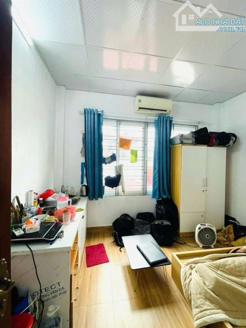 Nhà dòng tiền Pháo Đài Láng - doanh thu cao - khu vực đông dân - ngõ thoáng - 2