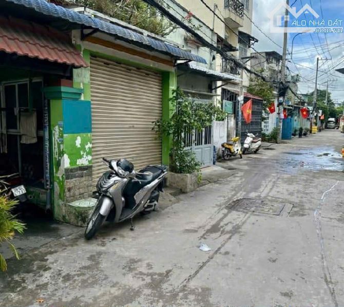 Bán nhà 2 tầng mặt tiền sát chợ Trung Mỹ Tây Q12, ngang 6m hiếm, 180m2, 15 tỷ 5 TL. - 2
