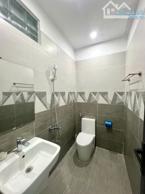 BÁN NHÀ TAM TRINH Ở LUÔN, NGÕ NÔNG, FULL NỘI THẤT, 30M Ô TÔ, 36M2 GIÁ CHỈ 7,55 TỶ - 2