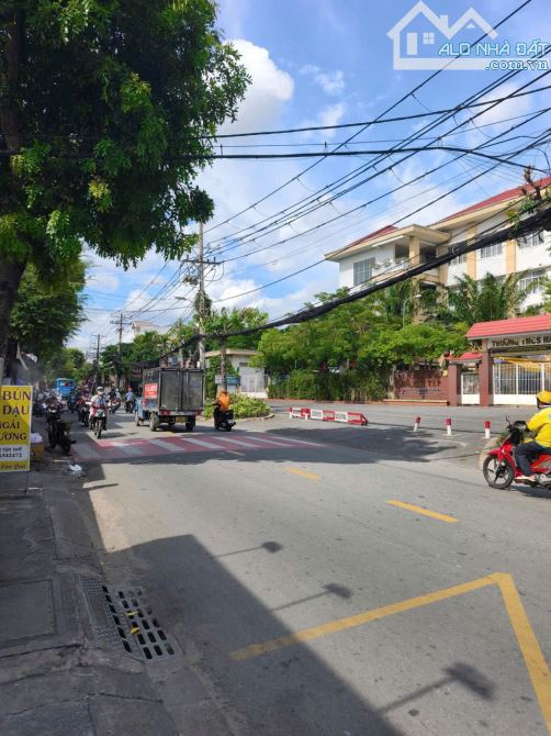 MẶT TIỀN NGUYỄN VĂN QUÁ ĐÔNG HƯNG THUẬN QUẬN 12 GIÁ RẺ 77.8 y - 2