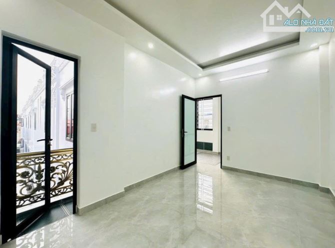 C.H.O T.H.U.Ê N.H.À Trần Nguyên Hãn , 45m2, 3 tầng, 3 ngủ chỉ 8 triệu - 2