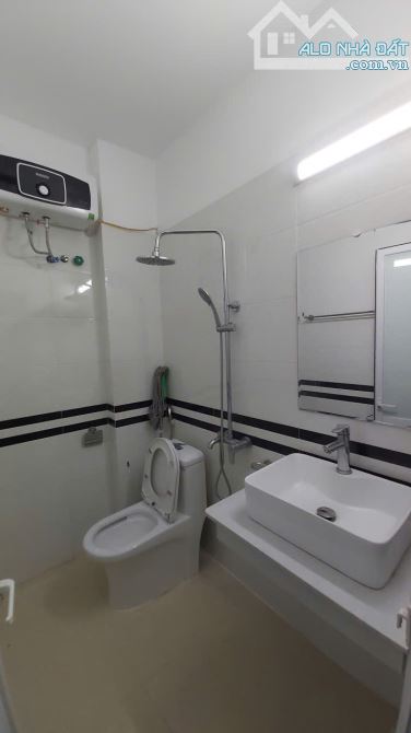 KHÔNG THỂ TIN ĐƯỢC VẪN CÒN SÓT LẠI 1 CĂN NHÀ 4.5T, 30M2 TẠI KIẾN HƯNG - HÀ ĐÔNG MÀ GIÁ CHỈ - 2
