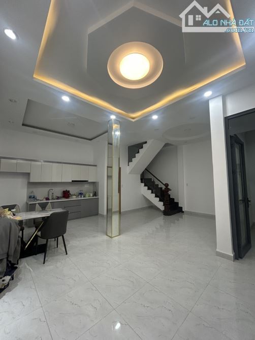 SIÊU RẺ – NHÀ 3 TẦNG Ô TÔ ĐỖ CỔNG – ĐƯỜNG 6 BÌNH TRƯNG TÂY – 56M² – CHỈ 5.6 TỶ - 2