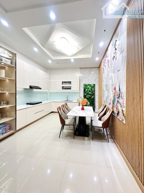 CHỦ GẤP BÁN NHÀ ĐẸP – HẺM 8M – 4 TẦNG – DT 76m² – P.14 GÒ VẤP - 9.5 TỶ - 2