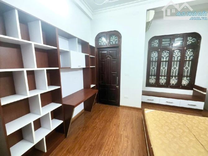 Bán Nhà Đẹp Ở Ngay - Hàng Xóm Vin Hàm Nghi - Ô Tô Vào Nhà - Dân Xây 63m2 - 11 Tỷ - 2