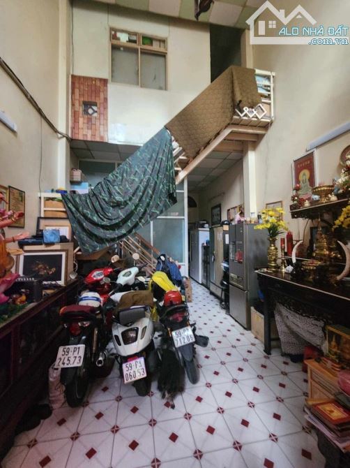 🔥🔥 TRƯƠNG CÔNG ĐỊNH, TÂN BÌNH, VUÔNG A4, 80M2, 2 TẦNG. GIÁ: 12,6 TỶ🌹🌹 - 2