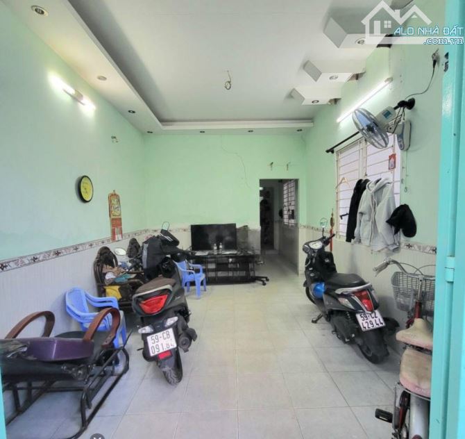 Bán nhà hẻm 22 Chuyên Dùng 9 P Phú Mỹ Quận 7. 55m2 - 2