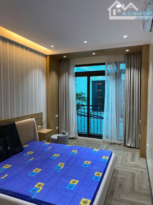 Bán nhà Ngô Thì Sỹ, 35m2, 5T thang máy, MT 3.5m, oto, full nội thất, 9.8 tỷ - 2