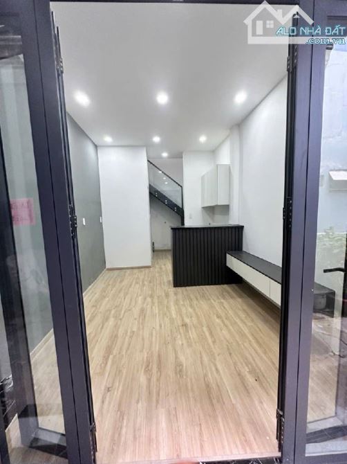 Bán nhà hẻm 1041 Trần Xuân Soạn P Tân Hưng Quận 7. 18m2 - 2