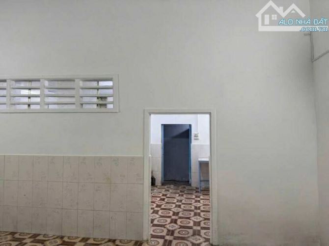 Cho thuê nhà trệt gác đường 30/4 tiện ở 3 triệu - 2