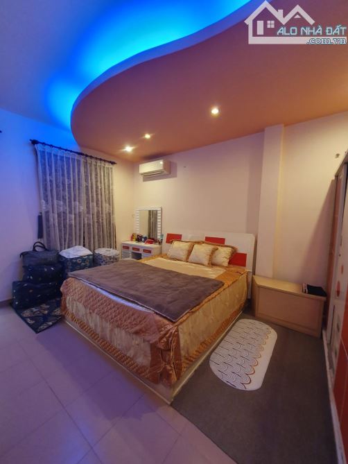 BÁN NHÀ ĐẸP NGUYỄN HỮU TIẾN – TÂY THẠNH, TÂN PHÚ – 4 TẦNG – GIÁ 8.6 TỈ - 2